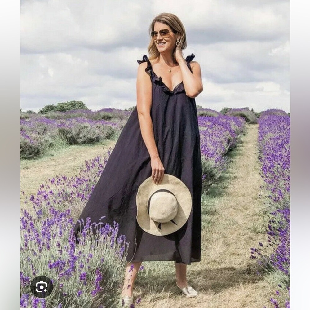 Black Linen Dress (Shorter than cover shot photo!!)